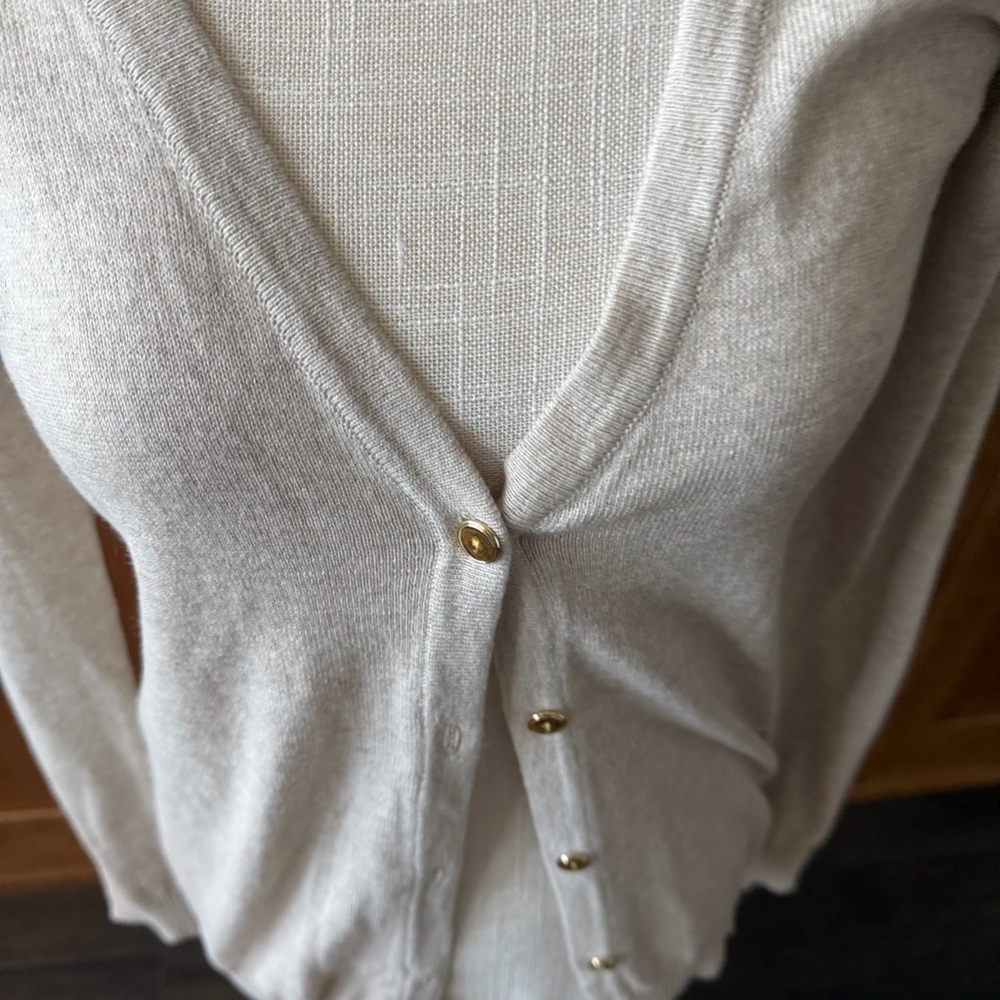 Ohmg! || beige v neck knit cardigan - Picture 2 of 8